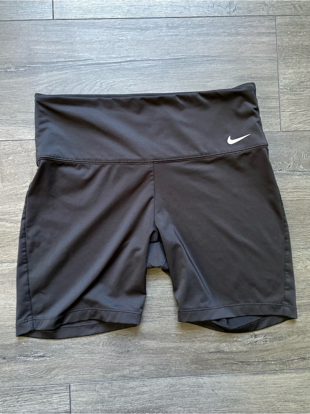 Nike Womens Essential 6" Kick Swim Shorts Black Style #NESSB395 Size Medium